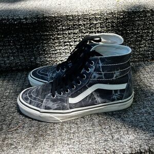 tie dye grey and black vans